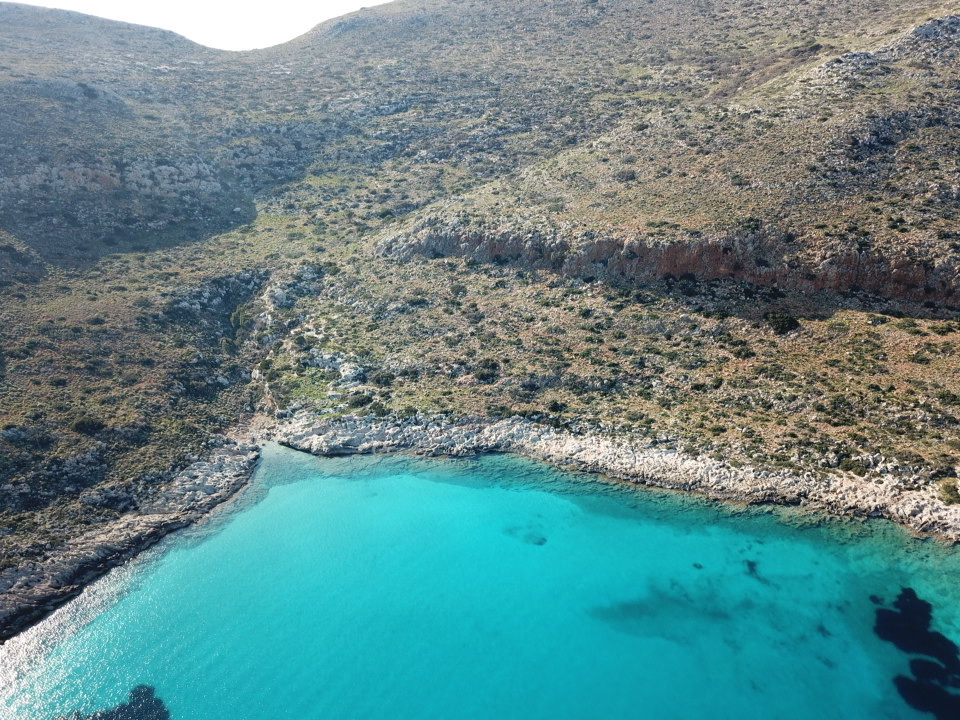Private Beaches video - Sargos Boat